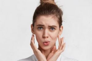 Nggak cuma pakai kuning telur, begini trik kecilkan ukuran pori wajah dengan tambahan 1 jenis buah