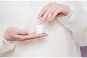 10 Serum skincare lokal yang aman untuk ibu hamil di bawah Rp 200 ribu ini bikin wajah tetap glowing