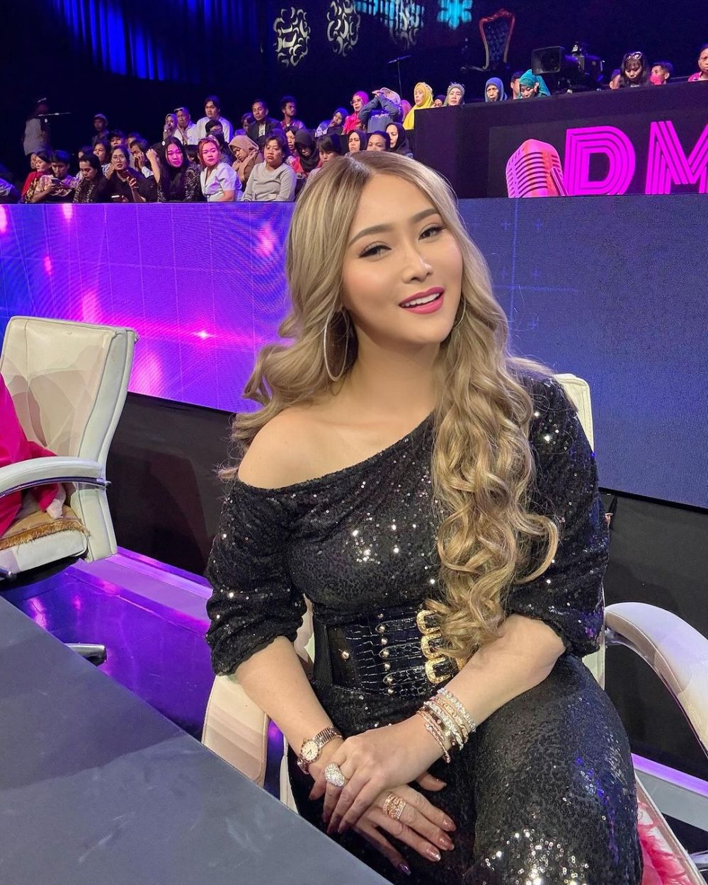 Nama asli 45 pedangdut ini beda banget dengan nama panggungnya, bisa tebak pemilik nama Surkianih?