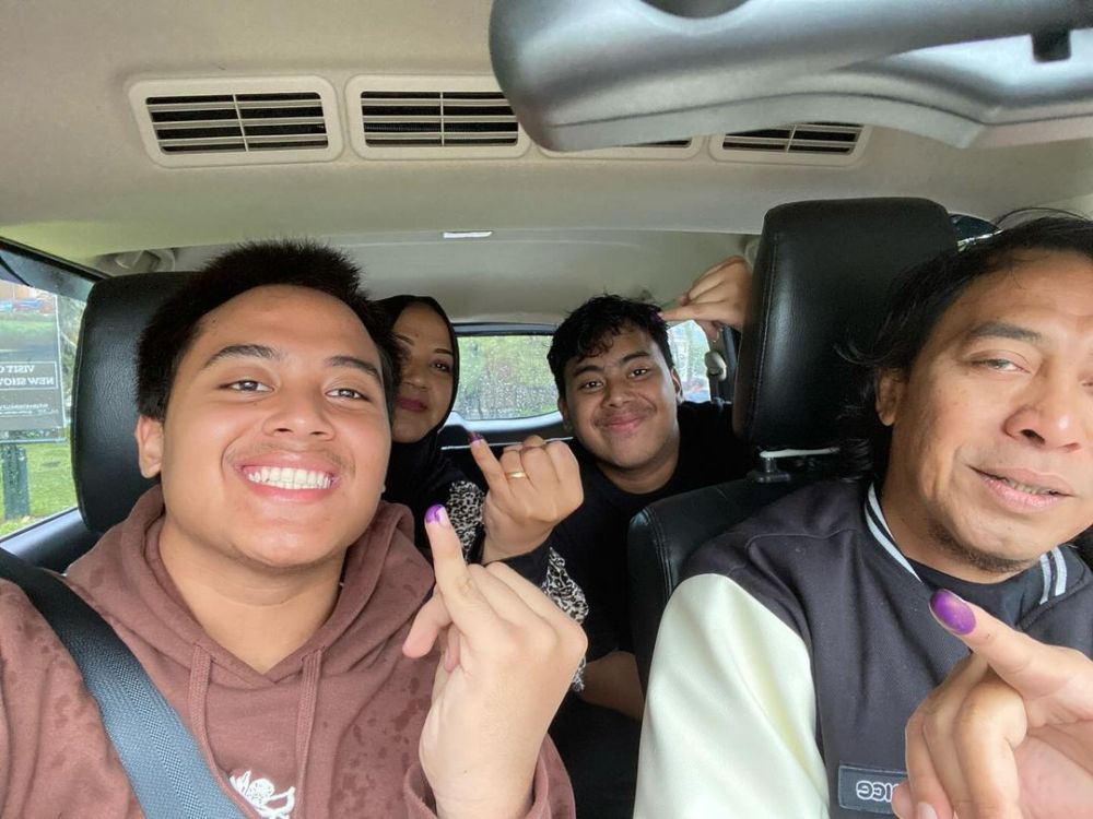 Mobilnya pernah dijual demi main gim di rental PS, ini alasan Komeng tak marah pada putra kembarnya