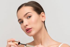 10 Rekomendasi makeup Viva yang cocok untuk riasan natural harga di bawah Rp 50 ribu