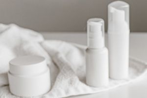 10 Rekomendasi kandungan skincare yang aman digunakan untuk anak umur 10 tahun, jangan salah produk