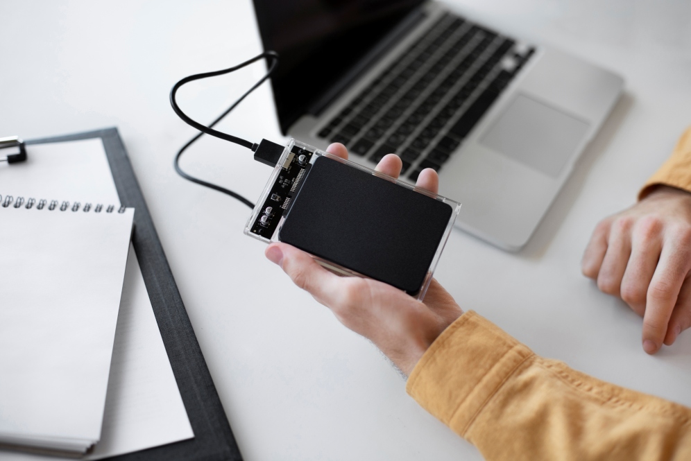 4 Cara memeriksa apakah PC laptop Windows 11/10 kamu menggunakan SSD