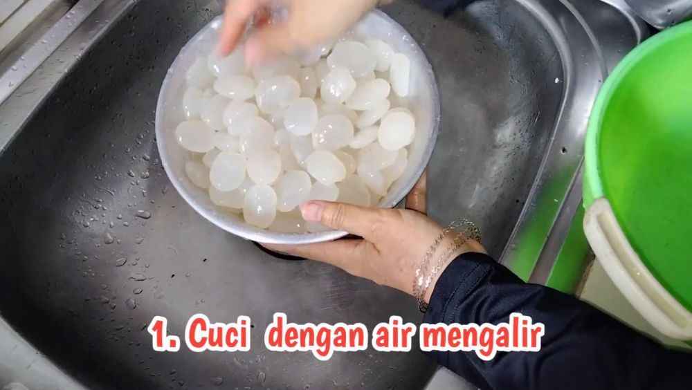 Trik mudah membersihkan lendir dan rasa asam pada kolang kaling tanpa jeruk nipis