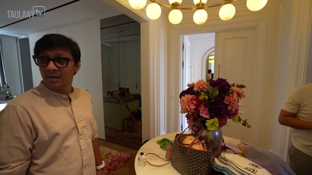 10 Potret kamar rumah Raffi Ahmad pakai teknologi canggih, bathtub toiletnya dilengkapi alat pijat