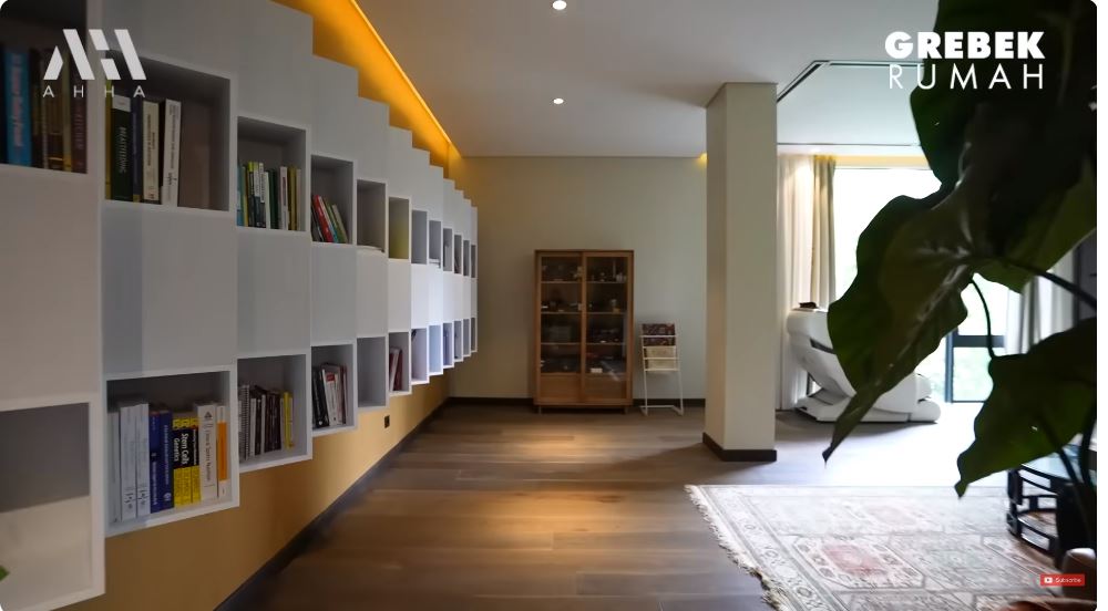 Rumahnya megah mirip galeri seni, 9 potret kamar dr Tompi ini unik ada perpustakaan pribadi