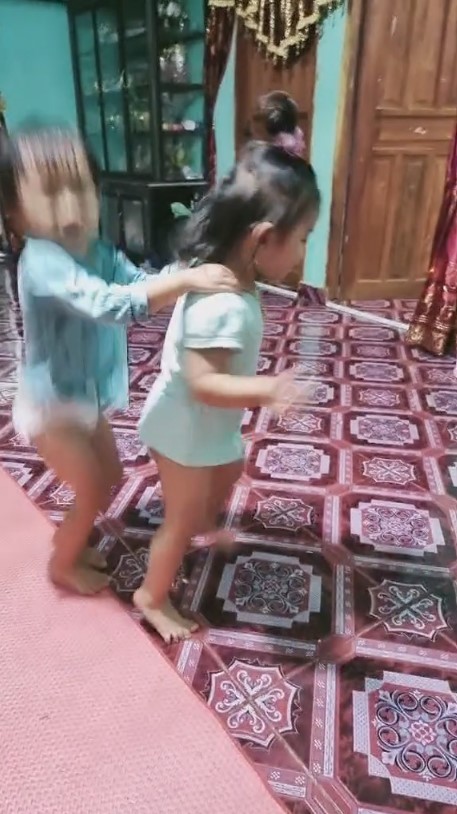 11 Transformasi rumah Mira Hayati di Makassar, dulu sederhana berplafon kayu kini mewah serba emas