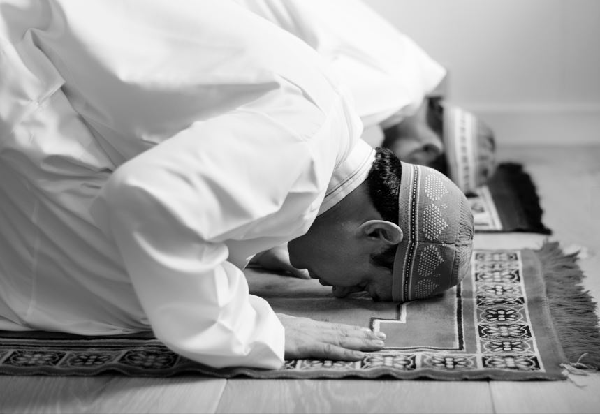 10 Keutamaan sholat witir di bulan Ramadhan, dikabulkannya doa