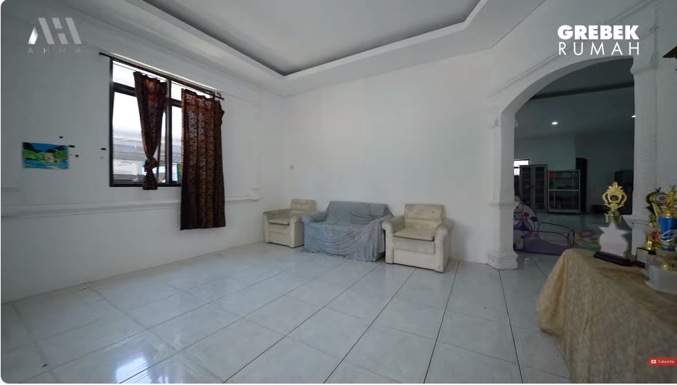 Ada lapangan dalam rumah, ini 11 potret rumah eks istri Kurnia Meiga yang luasnya 5000 meter persegi