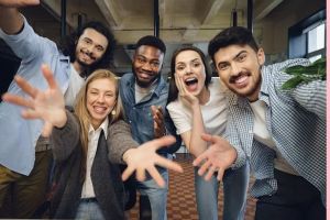 100 Respect quotes tentang teman, bikin hubungan makin solid dan kompak