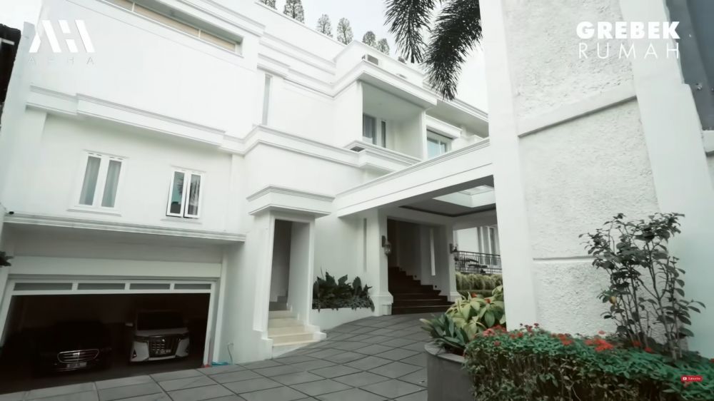 Vakum akting kini jadi bos skincare, 10 potret dapur Rizky Ananda Musa ini perabotannya full custom