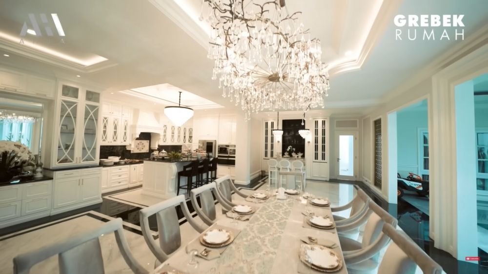 Vakum akting kini jadi bos skincare, 10 potret dapur Rizky Ananda Musa ini perabotannya full custom