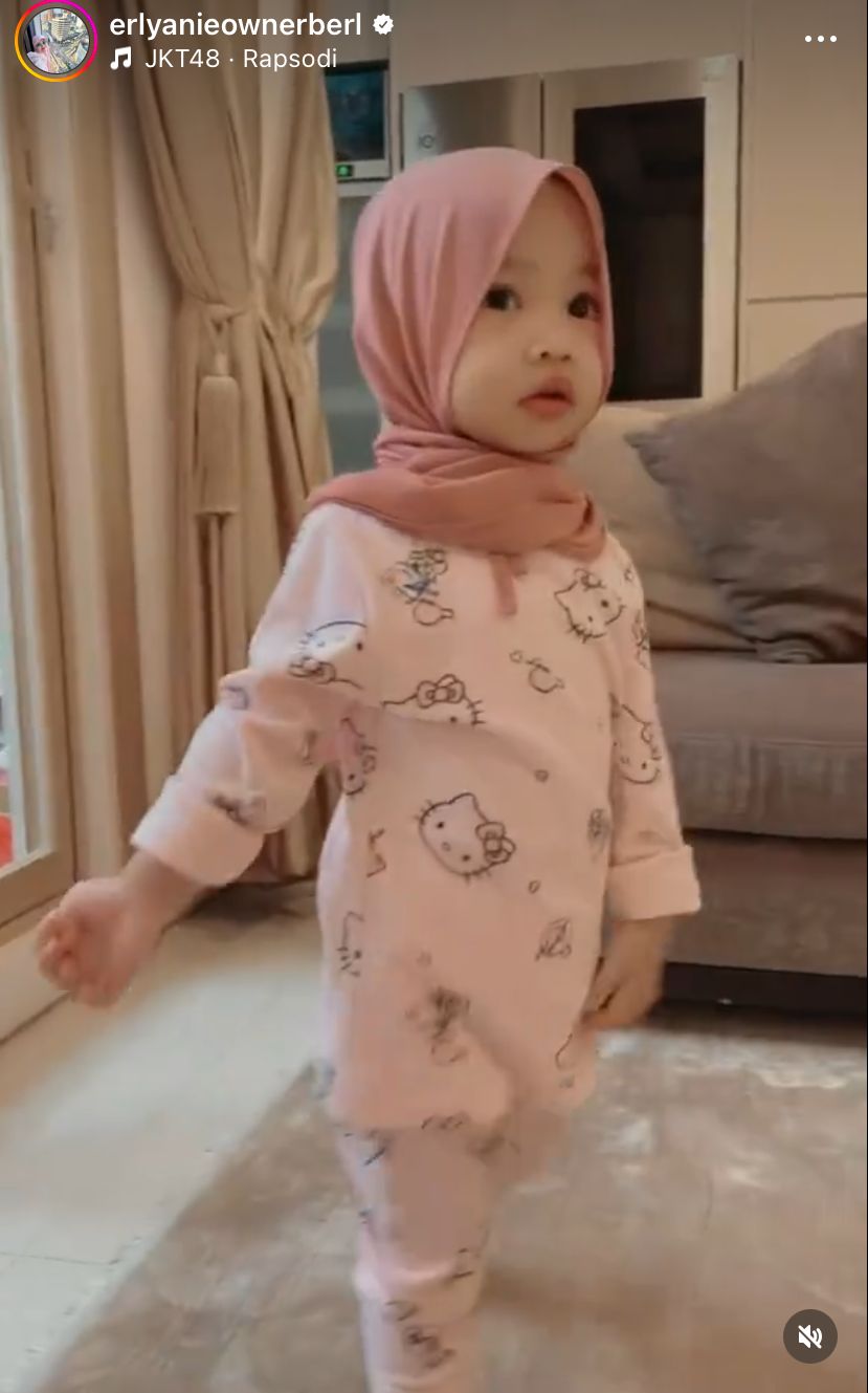 Mantan ART kini sukses jadi bos skincare, begini 11 potret kemewahan rumah Erlyanie dilengkapi lift