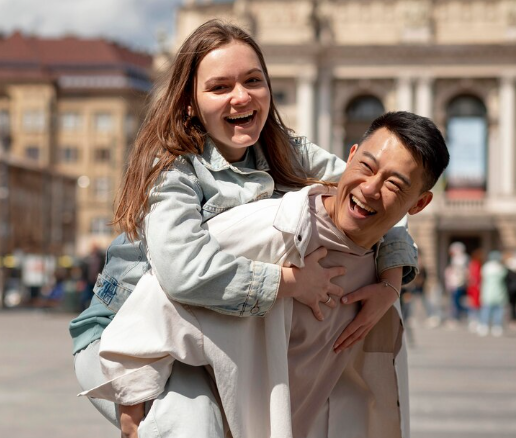 100 Kata-kata penyemangat untuk pasangan, menumbuhkan optimisme dan cinta dalam hubungan