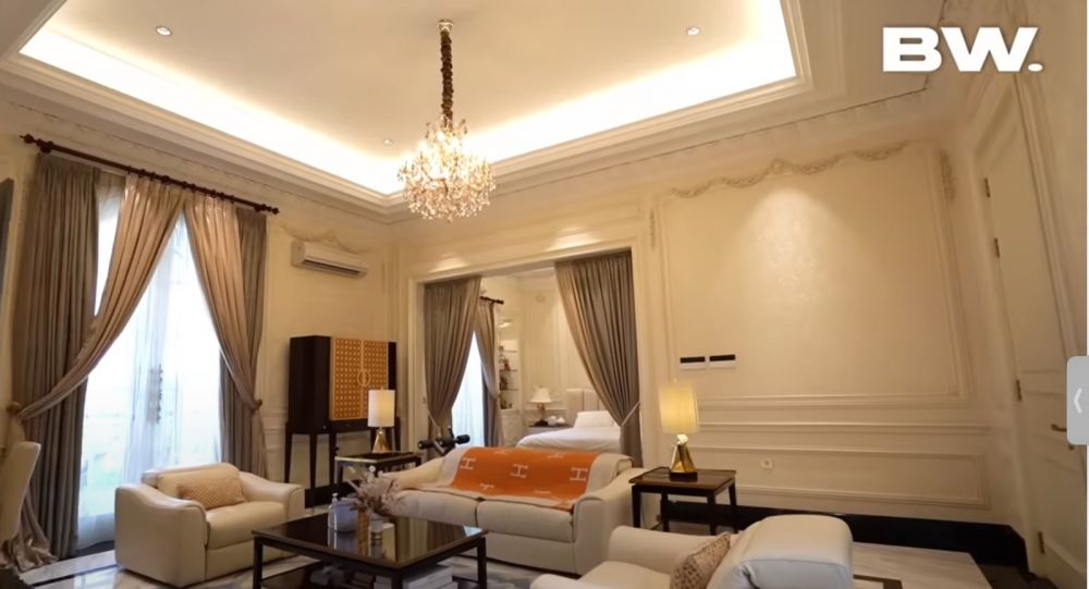 11 Potret kamar pribadi Helena Lim, fasilitasnya mewah bak kamar presidential suite hotel bintang lima