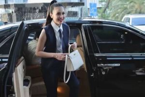 Mobil Rolls-Royce Sandra Dewi hadiah ulang tahun ke-40 ternyata nunggak pajak, segini PKB dan dendanya