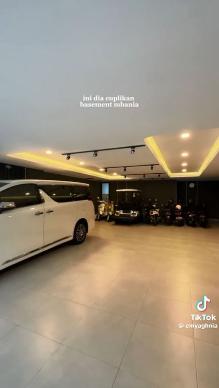 Dilengkapi dapur dan lift pribadi, begini 11 potret mewah basement Aghnia Punjabi