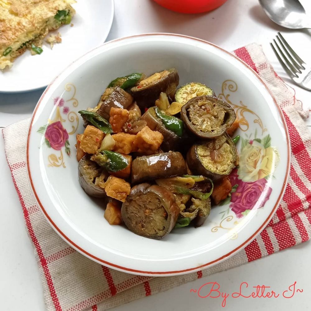 17 Resep tumis tempe paling praktis untuk sahur, nikmat dan sederhana