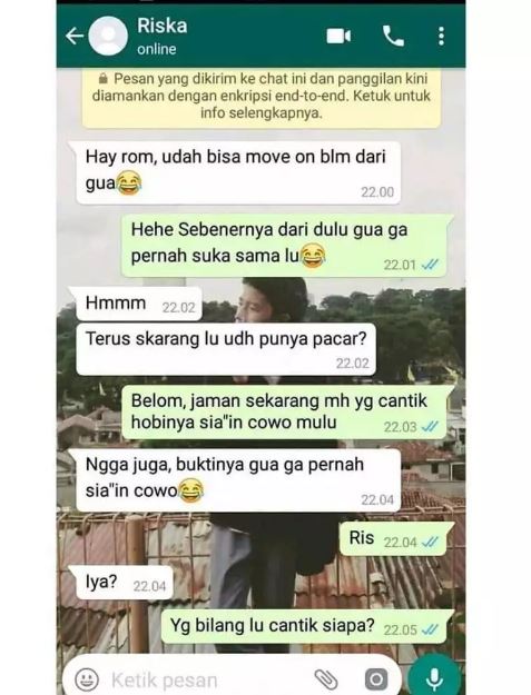 11 Chat lucu sama mantan bikin gagal move on, udah terbang tinggi malah dihempas kenyataan