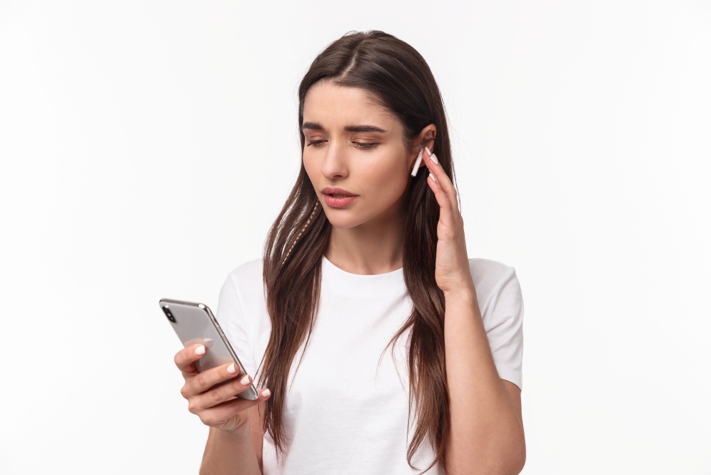 AirPods kamu mati sebelah atau tidak berfungsi? Begini 7 cara memperbaikinya
