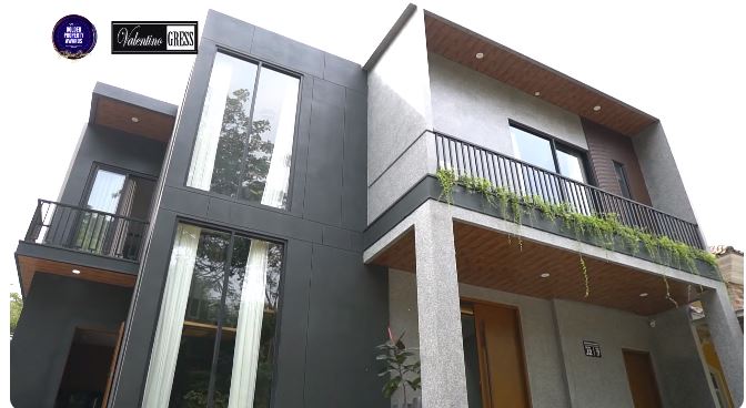 Tanpa walk in closet tapi teknologi canggih buka pintu fingerprint, ini 9 potret kamar Glenca Chysara