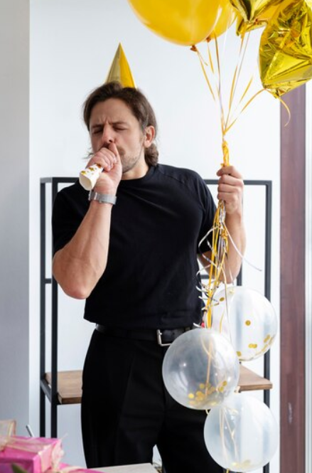 100 Caption ulang tahun untuk diri sendiri di media sosial, bikin semangat walau minim penyemangat