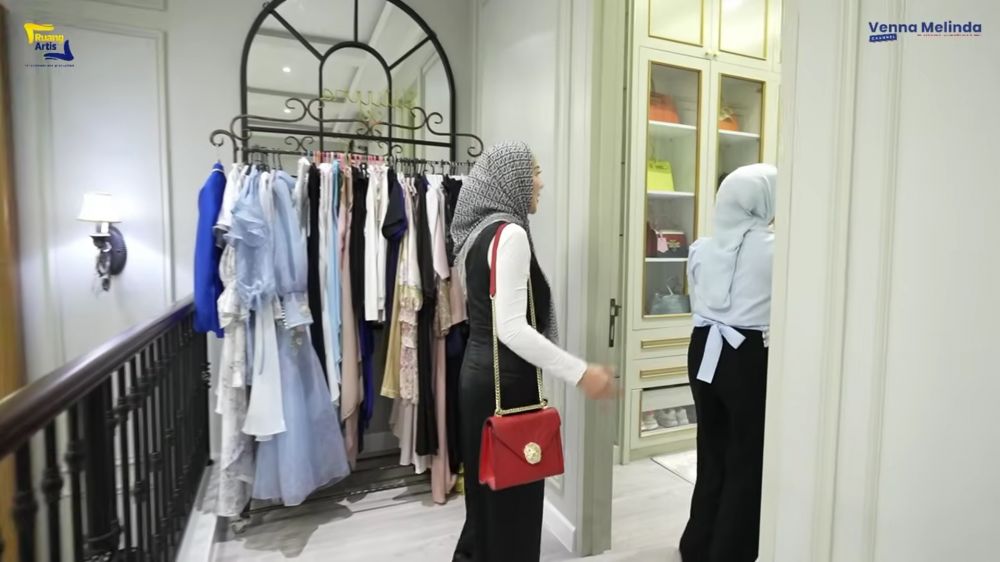 Rumahnya bak istana ada ruang rahasia, 11 potret kamar Putri Zulkifli Hasan dilengkapi dapur pribadi