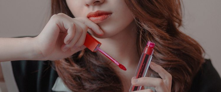 10 Rekomendasi lip matte lokal harga di bawah Rp 100 ribu, nggak bikin