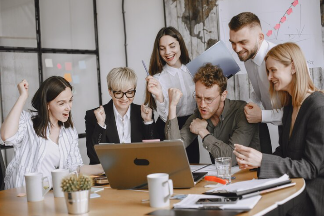 100 Team quotes untuk meningkatkan kekompakan dan kerjasama kelompok