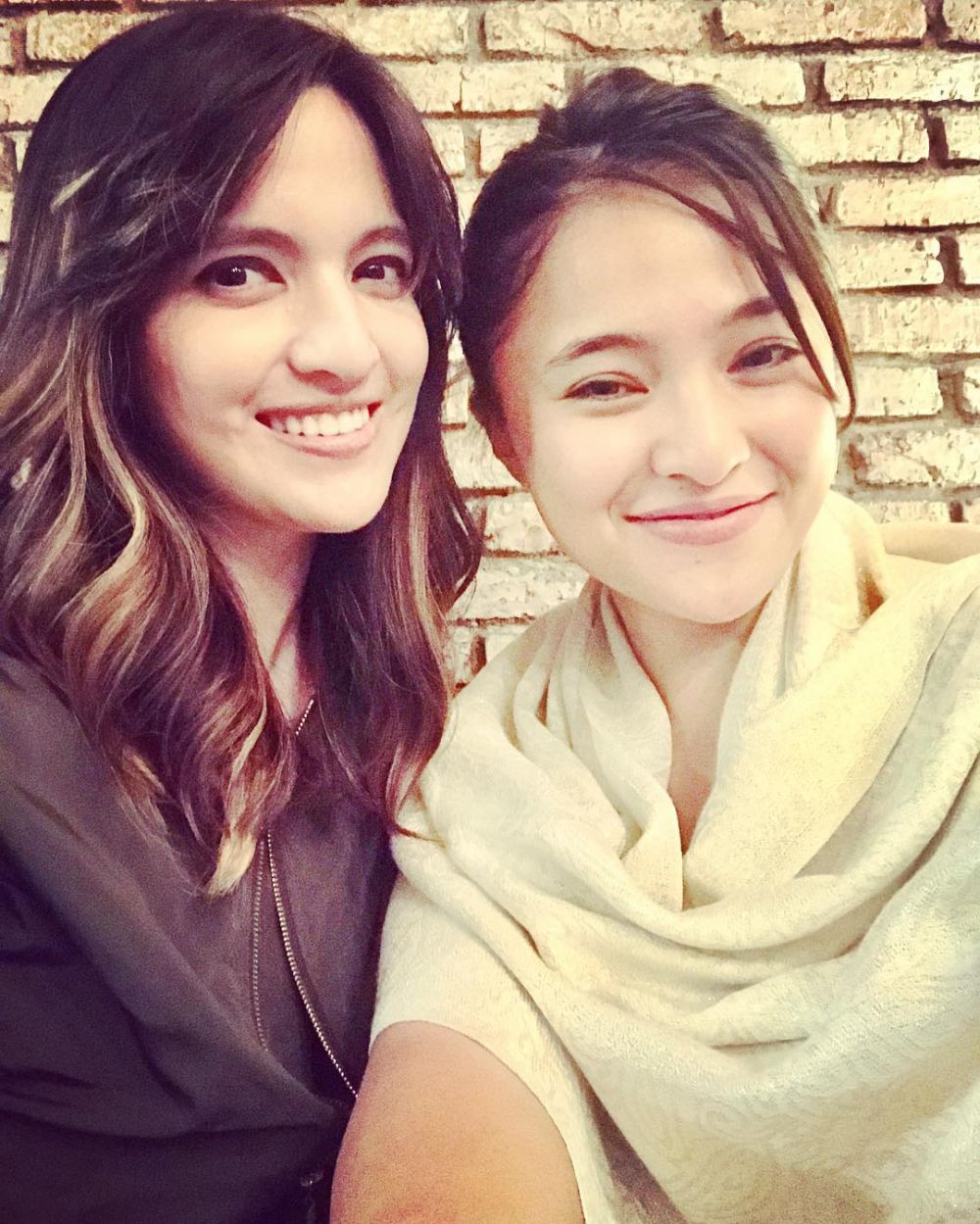 Puluhan tahun bersahabat, 11 potret kebersamaan Marshanda dan Nia Ramadhani dulu hingga punya anak