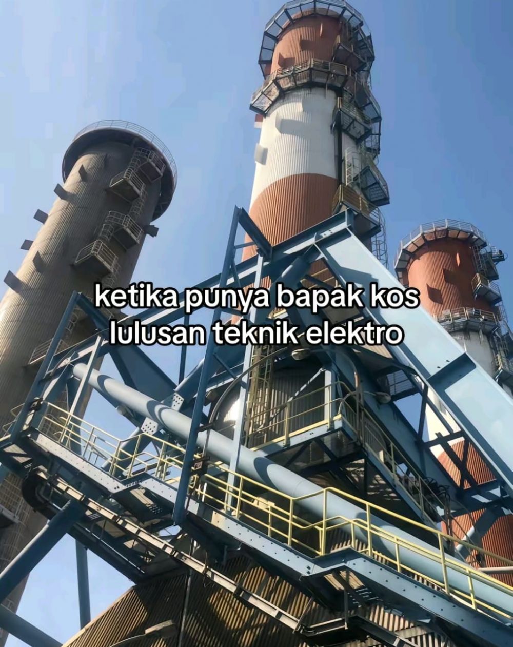 Punya bapak kos lulusan teknik elektro, pria komplain lampu mati ini malah berasa kuliah 2 SKS