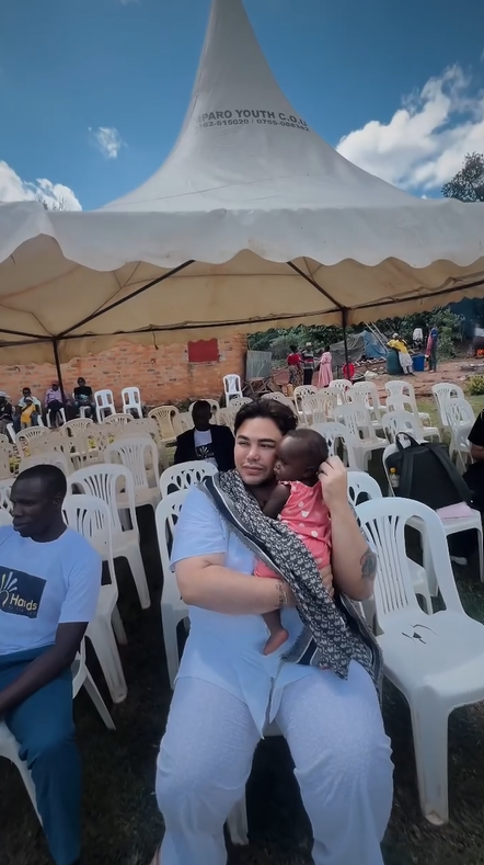 11 Momen Ivan Gunawan berkunjung ke Uganda, resmikan masjid yang dibangun tanpa kubah