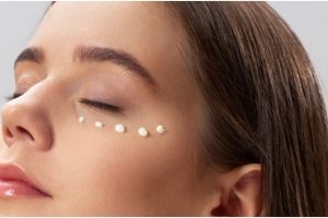 10 Rekomendasi eye serum lokal harga di bawah Rp 150 ribu, mata panda auto hilang