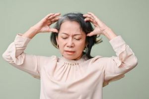 Auto hitam tanpa semir mahal, begini cara cegah tumbuhnya uban prematur pakai 1 produk bayi