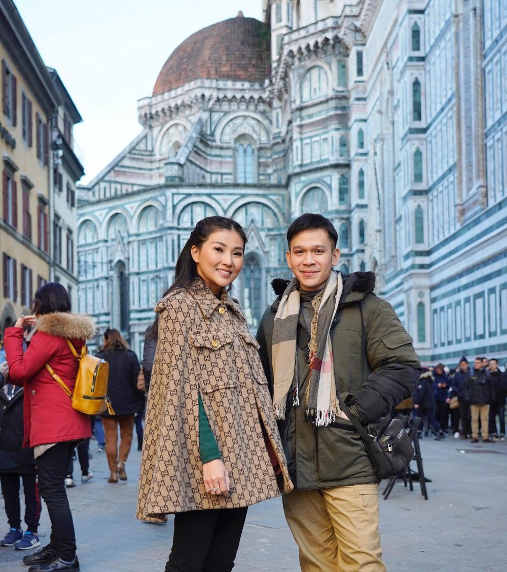 Bantah tunggu Sarwendah turun ranjang, begini 11 potret kebersamaan Jordi Onsu dan kakak ipar