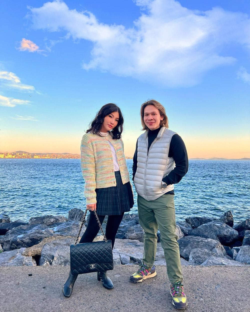 Bantah tunggu Sarwendah turun ranjang, begini 11 potret kebersamaan Jordi Onsu dan kakak ipar