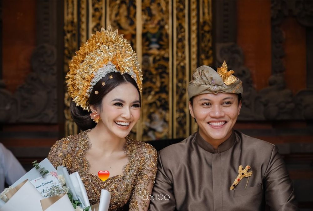 Jalani prosesi adat Mepamit di Bali, kedekatan Rizky Febian dengan nenek Mahalini Raharja bikin haru