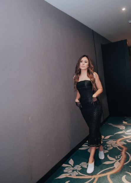 Bertema premiere film, 11 momen ulang tahun Wulan Guritno ke-43 ini berlangsung meriah dan mewah