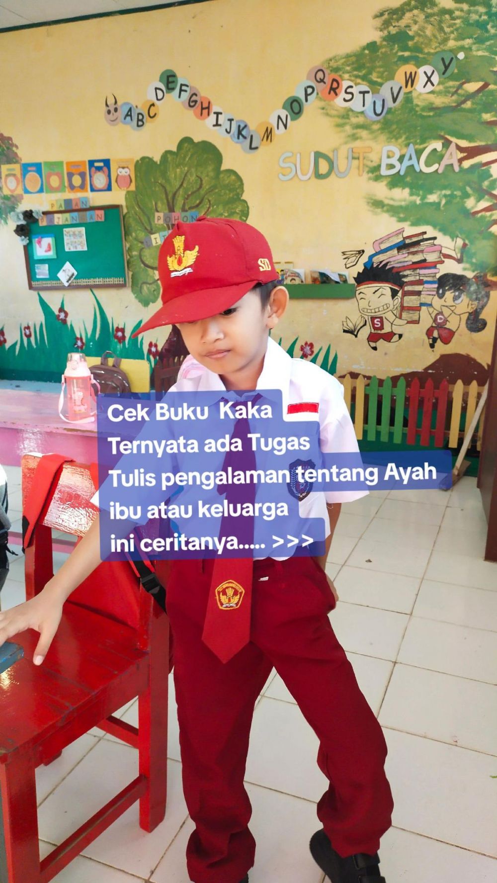 Cerita anak SD tentang keluarganya di tugas sekolah ini bikin ibunya tak kuasa menahan tangis