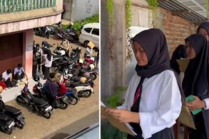 Bukti susahnya nyari kerja, momen warung seblak buka lowongan diserbu banyak pelamar ini bikin syok