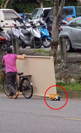 11 Cara kocak orang pas lagi kerja ini idenya nyeleneh tapi brilian, kreatif pol