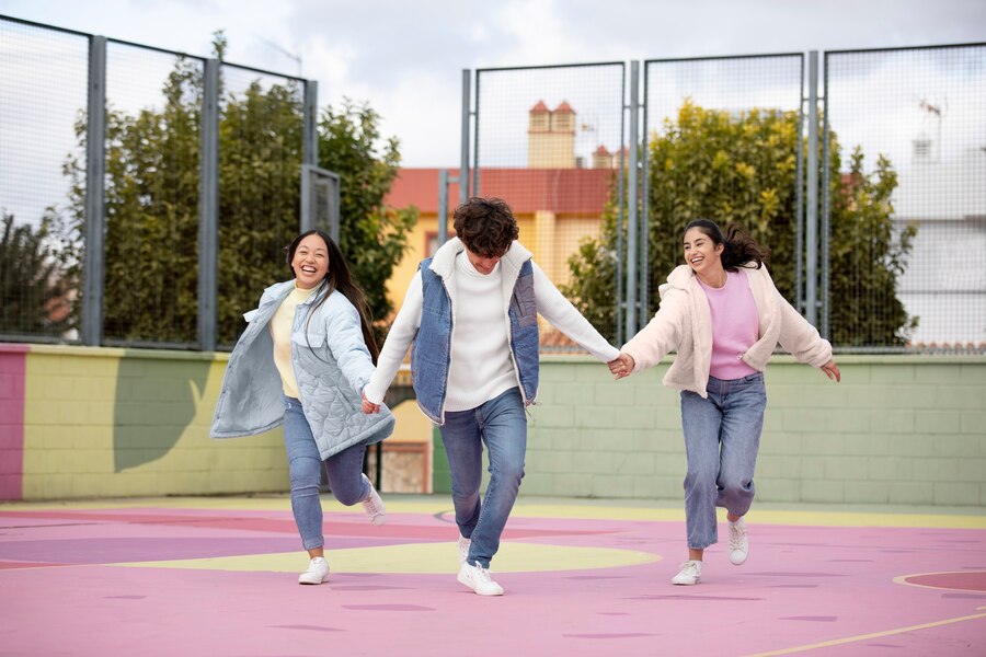 50 Pantun untuk teman sekelas, menginspirasi dan menghibur