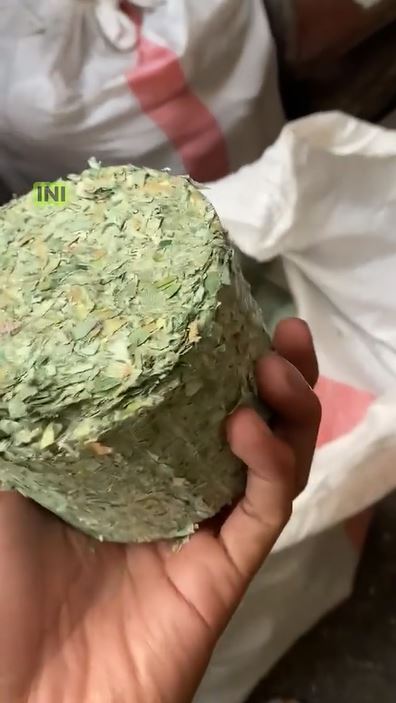 Penampakan uang Rp1,5 miliar yang rusak dalam karung ini bikin lihat dua kali, begini penjelasannya