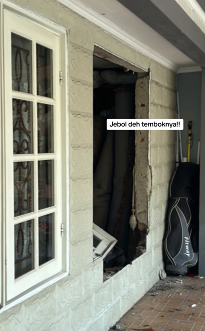 Berawal salah injak gas, momen wanita belajar mobil ini endingnya bikin tercengang