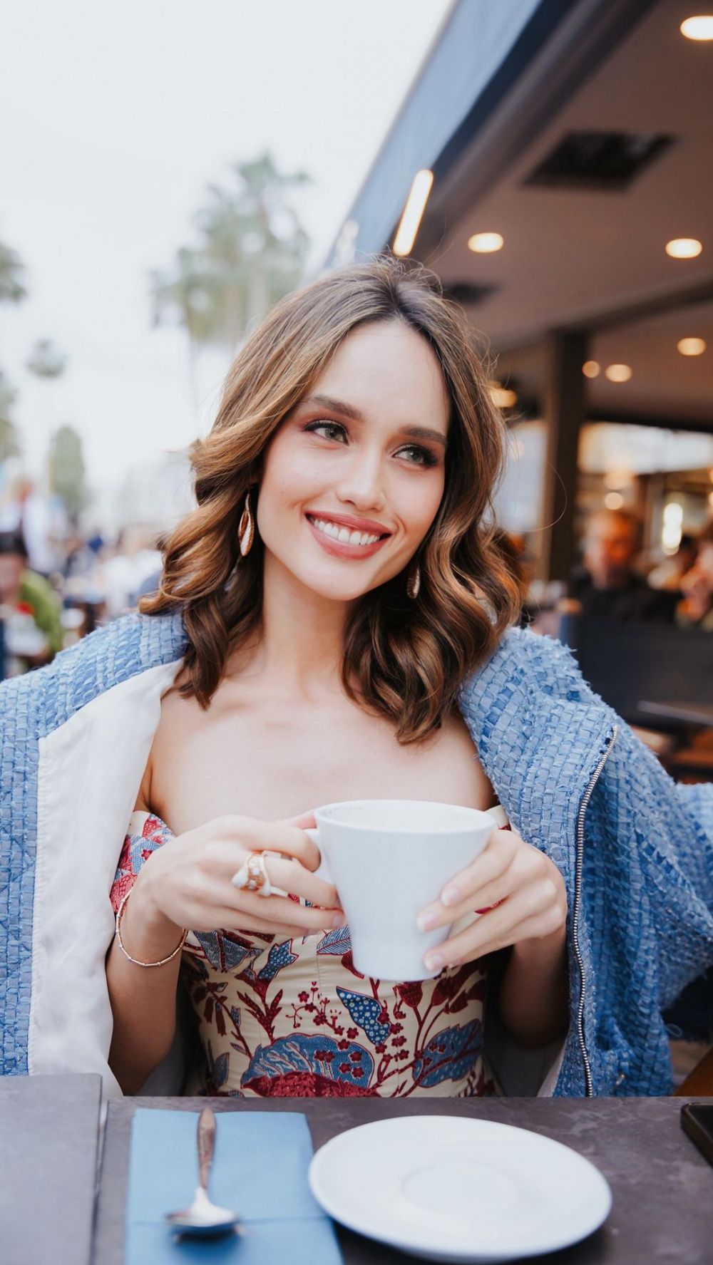 Kisah 5 seleb dapat perilaku kurang baik di awal karier, Aurelie Moeremans ngaku disemprot obat nyamuk