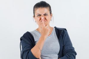 Nggak perlu beli mouth spray mahal, ini cara hilangkan bau mulut tak sedap cuma pakai 3 bahan dapur