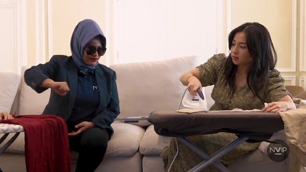 11 Momen Nikita Willy pertama kali belajar nyapu dan setrika, reaksi polosnya bikin ngakak