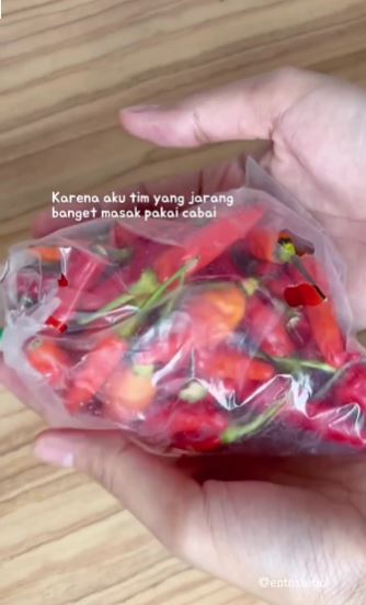 Bukan cuma pakai tisu, begini trik menyimpan cabai agar awet hingga 3 bulan andalkan 1 bahan dapur