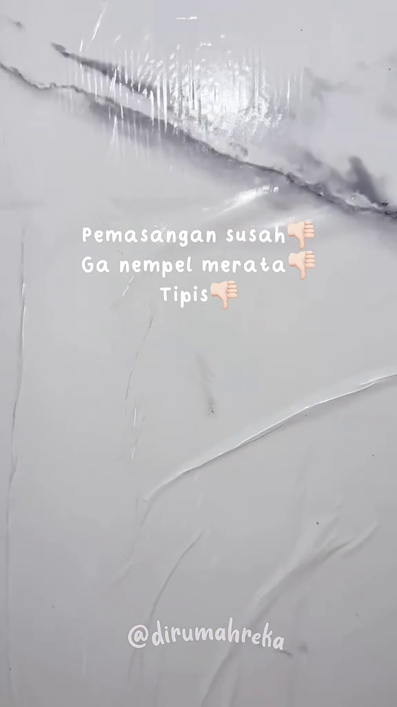 Jangan gunakan wallpaper tipis, ini 8 cara makeover dinding dapur tak rata modal di bawah Rp100 ribu