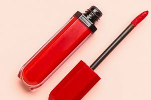 5 Rekomendasi lip tint viral di TikTok harga mulai Rp30 ribuan, bikin bibir jadi fresh